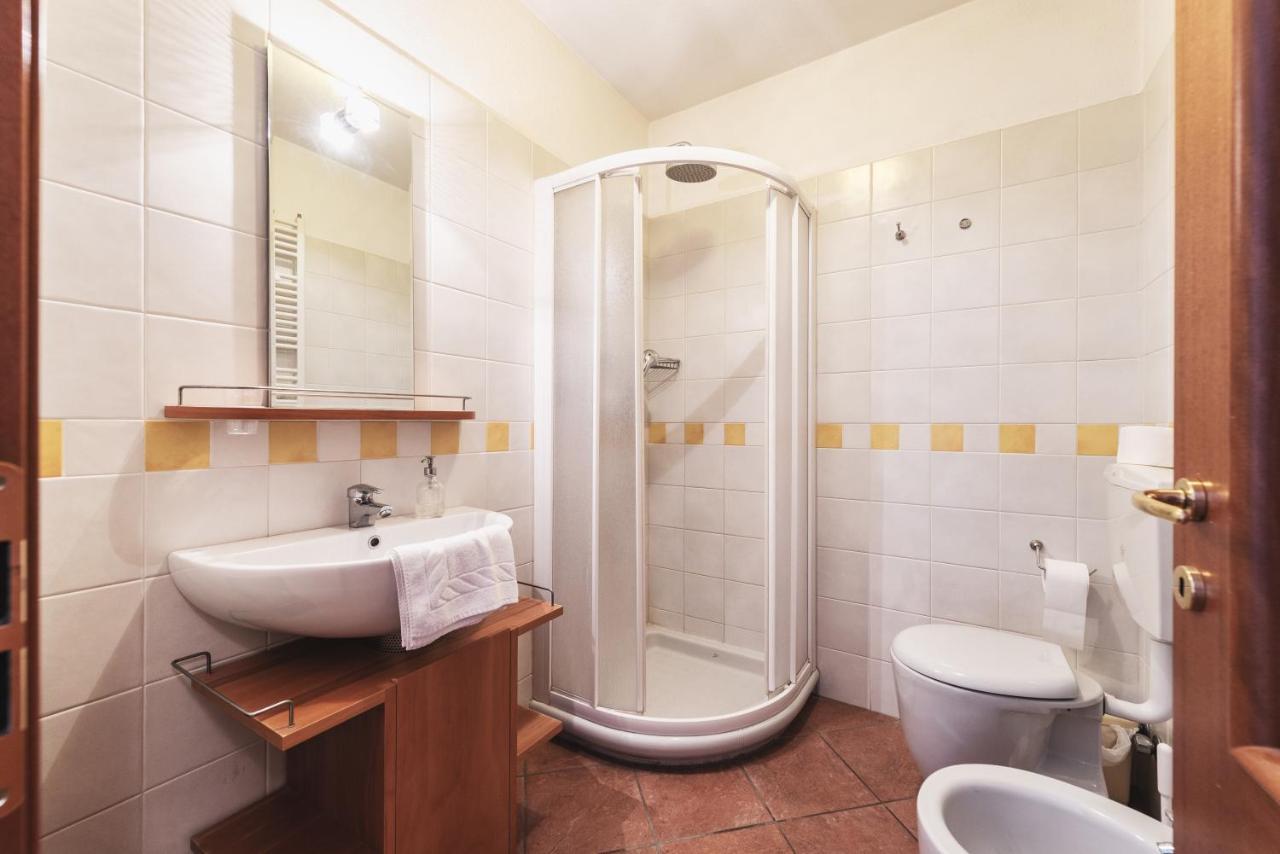 Aparthotel La Tana Del Ghiro